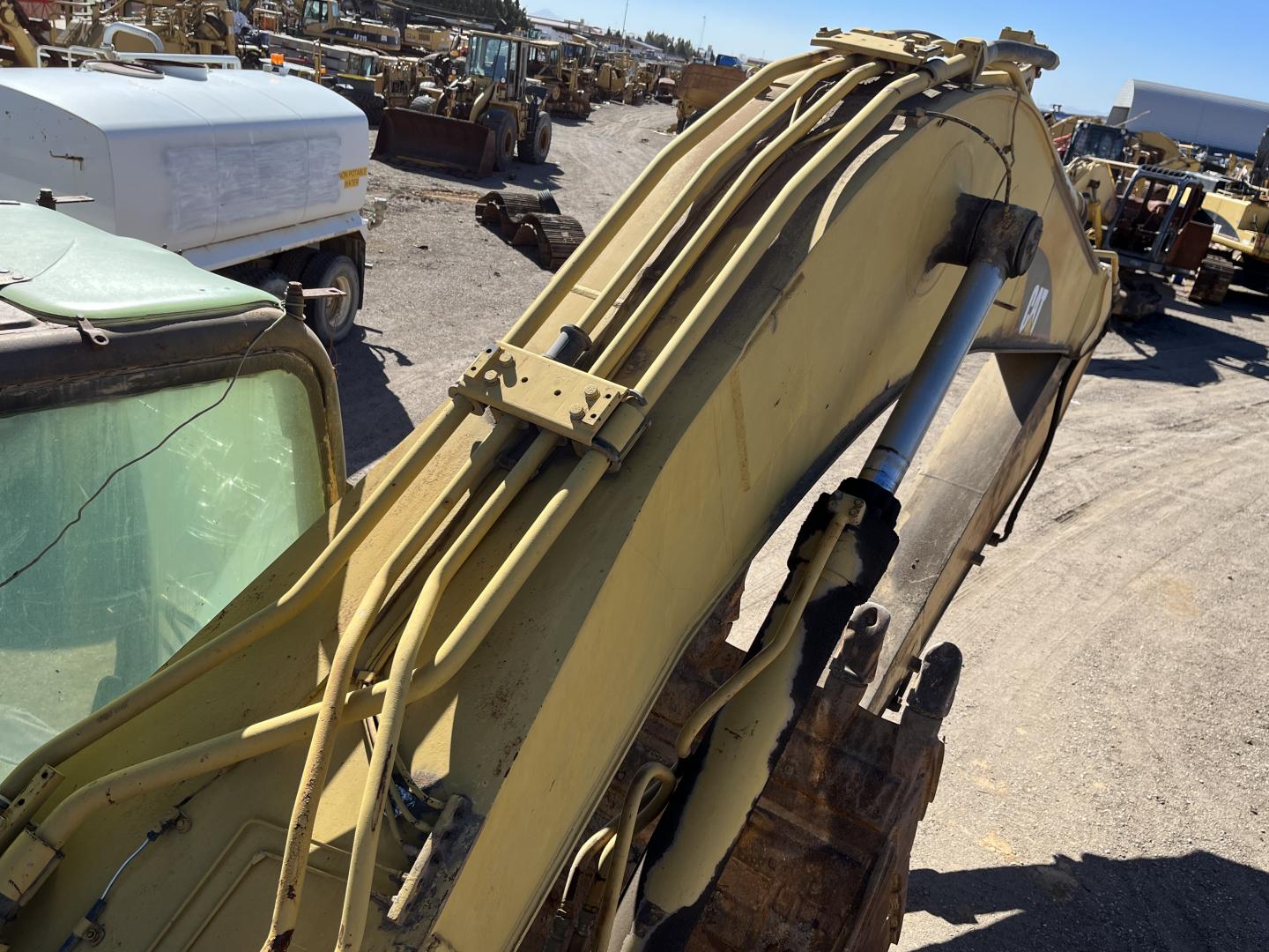 ./imagenes/INVOICE/2019/17511/EXCAVADORA 330C PARA PARTES (28).JPG